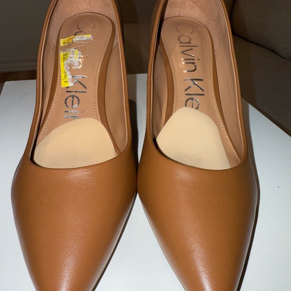Calvin Klein Tan Heeled Pumps - Picture 3 of 10